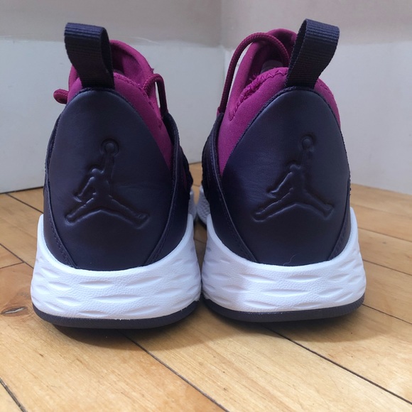 Jordans - Picture 3 of 3